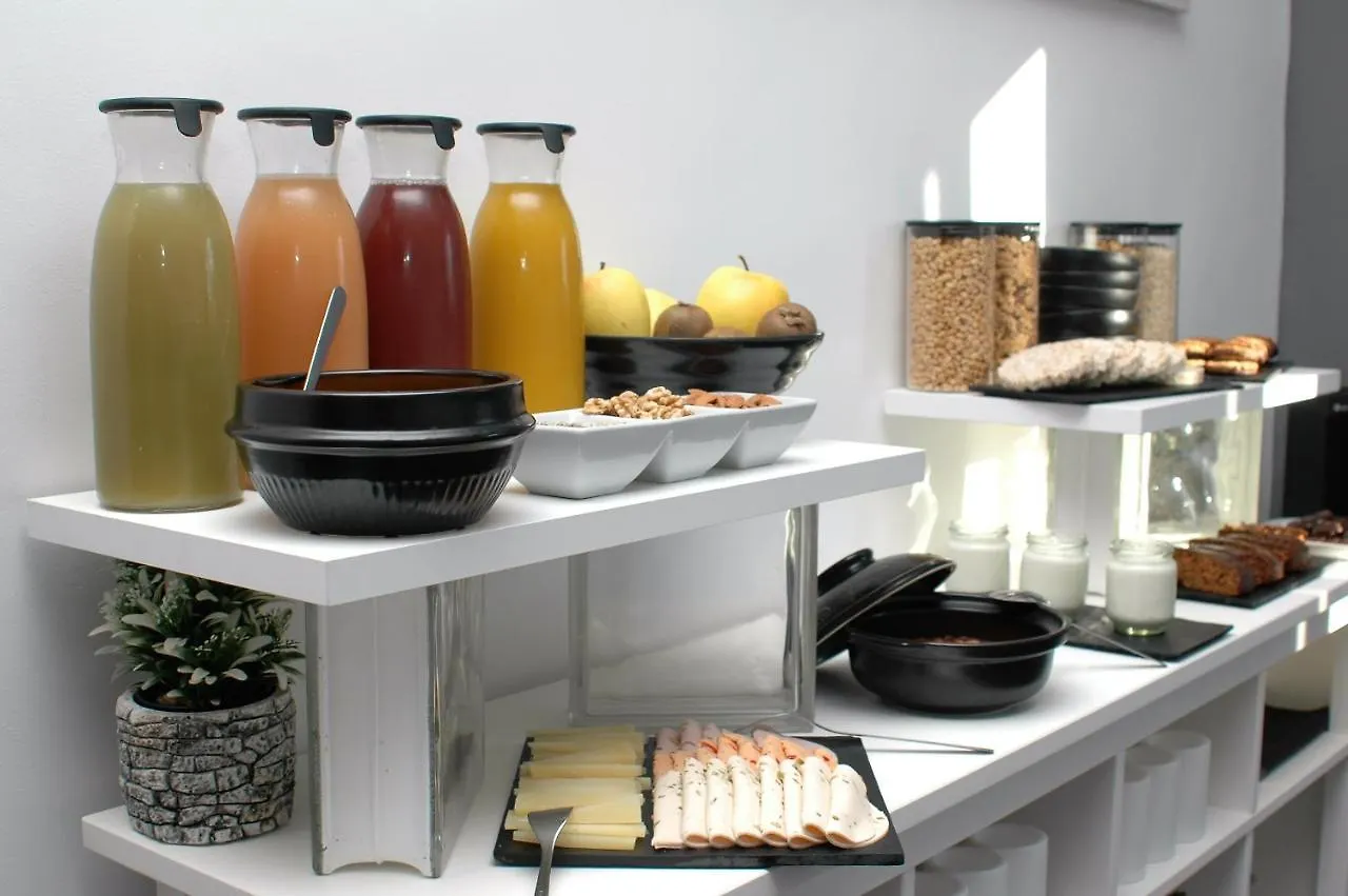 Jingtu Wellness & Spa B&B Комарес