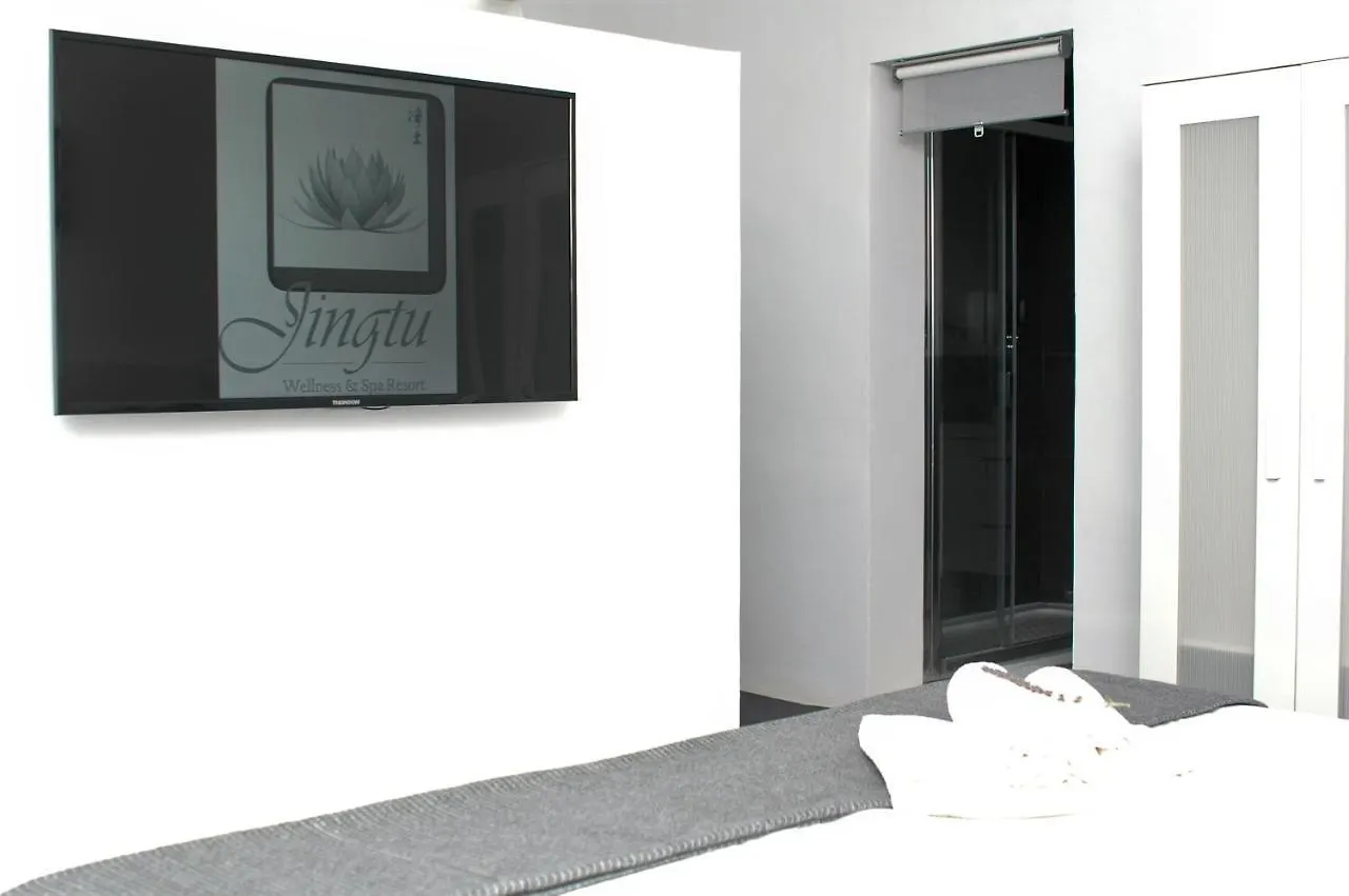 فندق مبيت وإفطار Comares Jingtu Wellness & Spa B&B